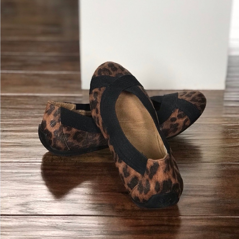 Naturalizer Uphold Natural Leopard Ballet Flats - 7.5W- EUC!